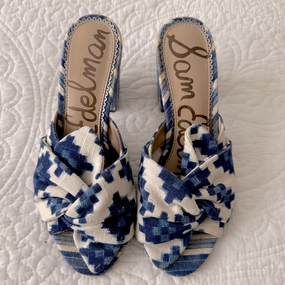 Sam Edelman Blue and White Print Heels size 8